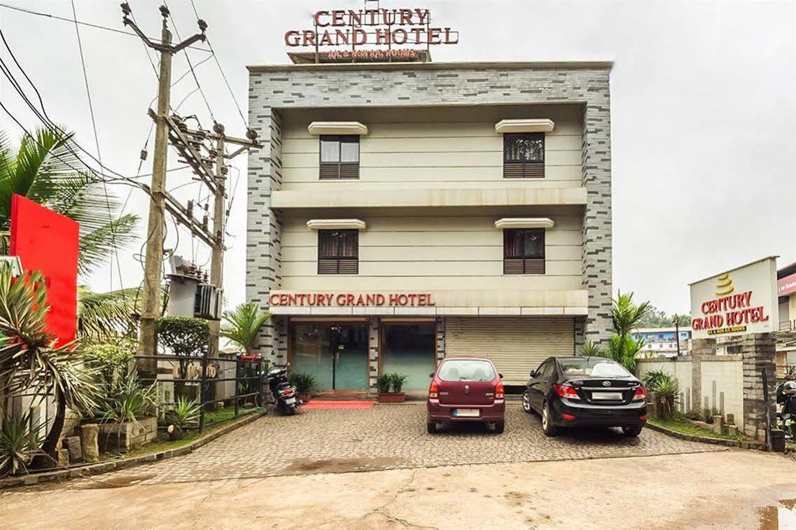 Century Grand Hotel Mananthavady Eksteriør billede